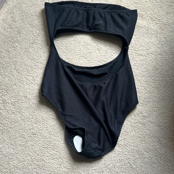 AERIE jacquard cut out strapless one piece Large Long - Picture 7 of 7